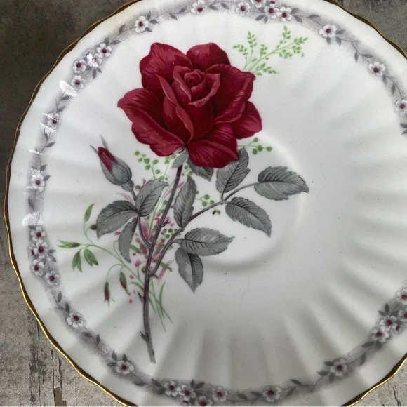 Vintage Royal Stafford Set Of 2 Roses to Remember Bone China Tea Saucers England - Picture 6 of 15